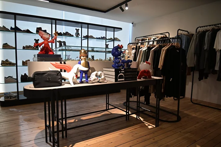Summer Season Celebration at Six Concept Store