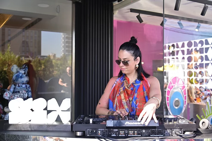 Summer Season Celebration at Six Concept Store