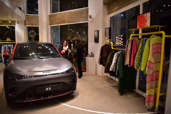 Art for Hope Initiative showcasing the rebirth of the smart All-Electric Compact SUV