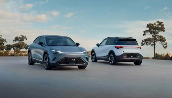Art for Hope Initiative showcasing the rebirth of the smart All-Electric Compact SUV