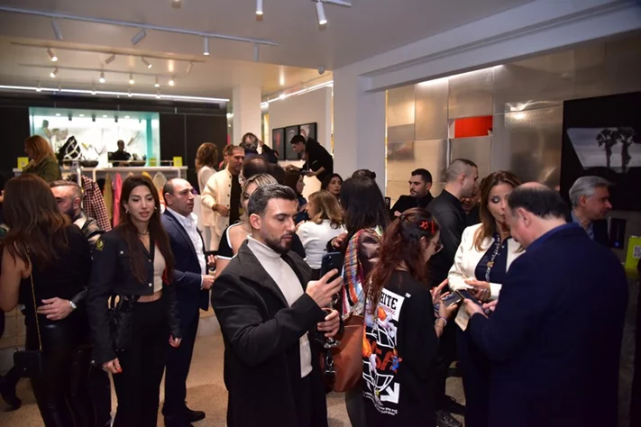 Art for Hope Initiative showcasing the rebirth of the smart All-Electric Compact SUV