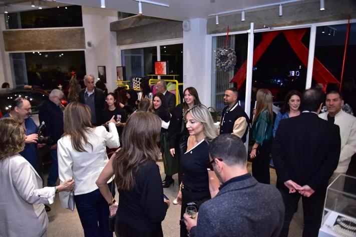 Art for Hope Initiative showcasing the rebirth of the smart All-Electric Compact SUV