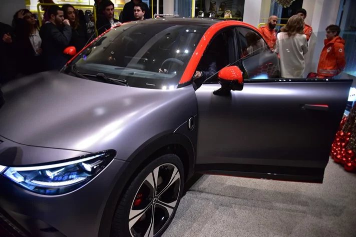 Art for Hope Initiative showcasing the rebirth of the smart All-Electric Compact SUV