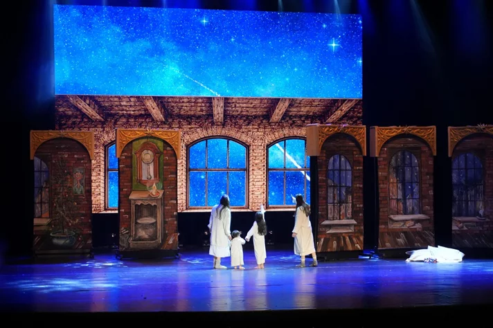 The Enchanted Storyteller of Christmas