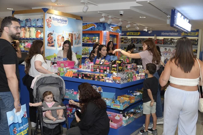 Grand Opening of The Entertainer Toy Shop