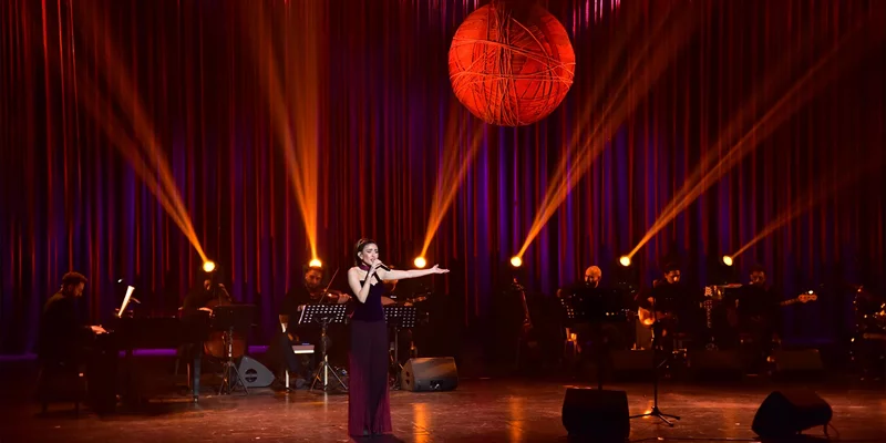 Marilyne Naaman at Casino du Liban